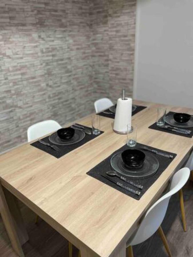 Appartement En Duplex Centre Ville D'Onnaing Bagian luar foto